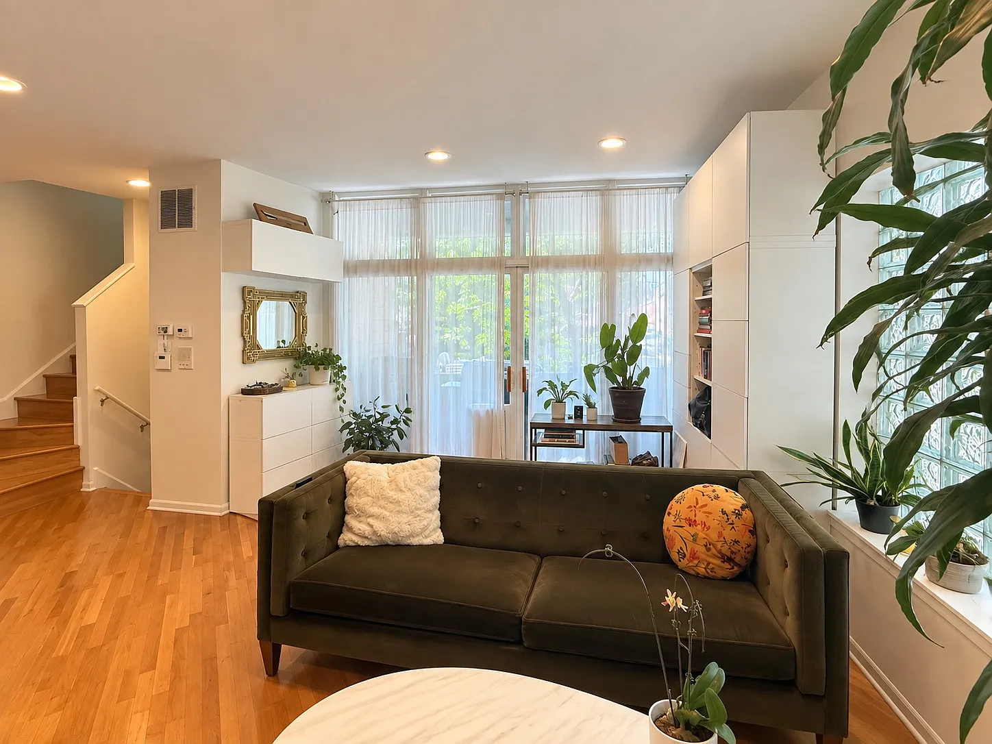 3 bed, 2000 sqft, $3,500 — Photo 3