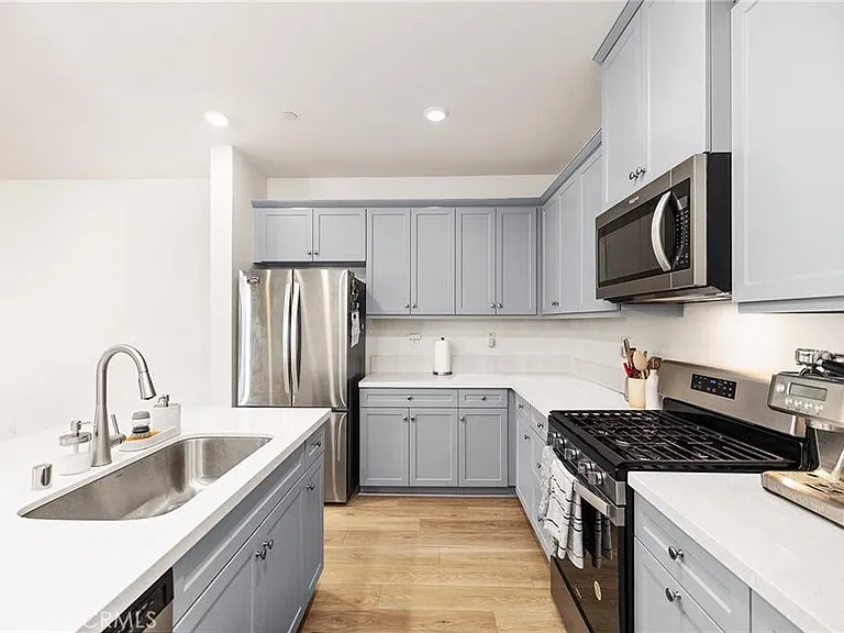 3906 E Coronado Privado — Photo 13
