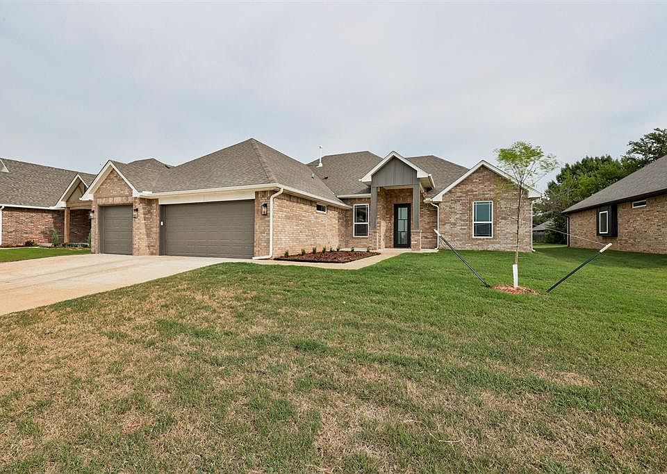 1st image of 3014 Pescara Dr