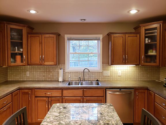 5th image of 5136 Stauffer Ave SE