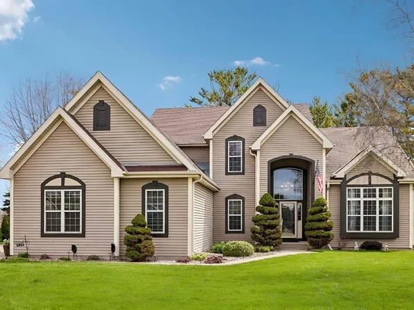 238 E Redding CIRCLE, Belgium, WI 53004