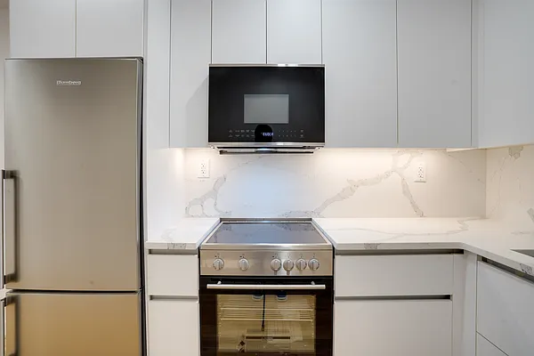 Rented by Brighton Management | media 4