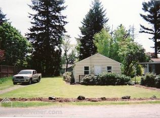 16830 SE Clinton St, Portland, OR 97236