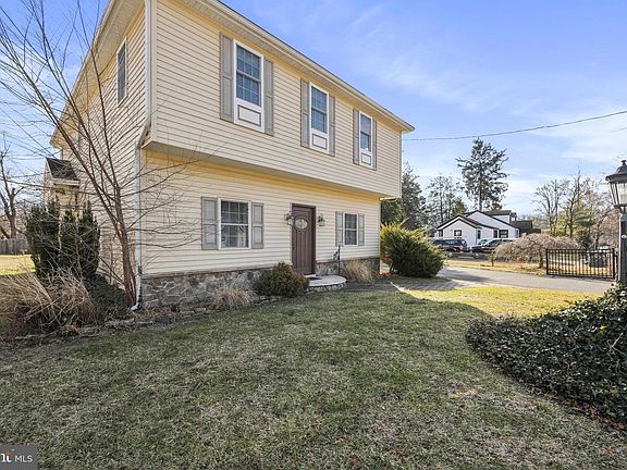 3rd image of 117 State Ave