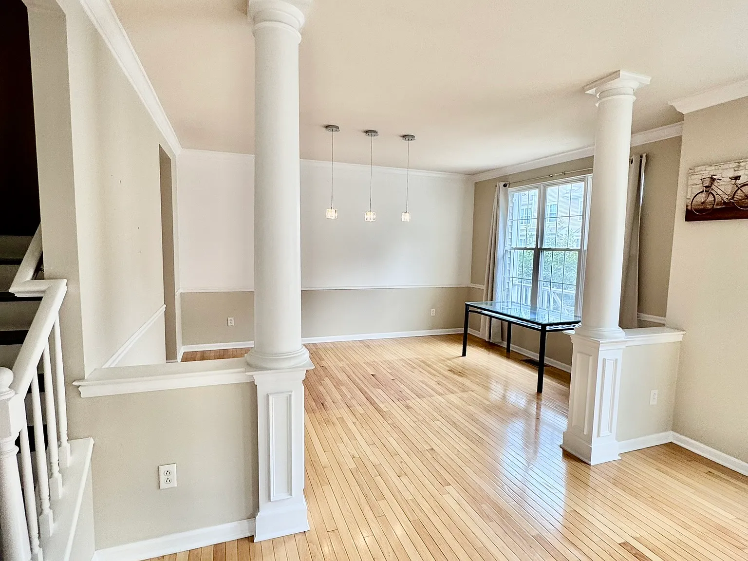 4 bed, 2.5 bath, 2400 sqft, $3,750 — Photo 4