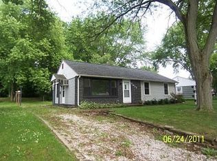 1613 Stone Lake Dr, La Porte, IN