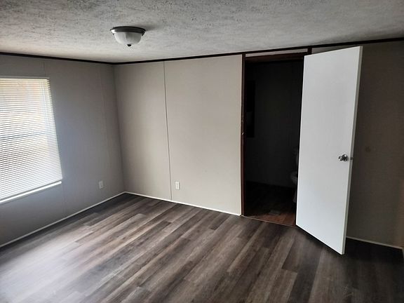 4th image of 183 Pauline Dr Lot 8