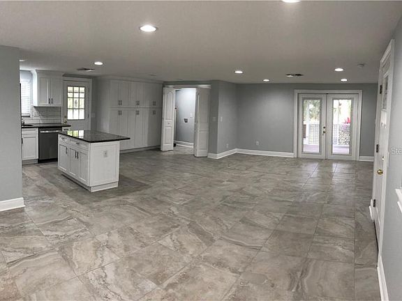 4th image of 11001 Riverview Dr