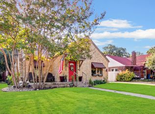 1124 N Riverside Dr, Fort Worth, TX 76111