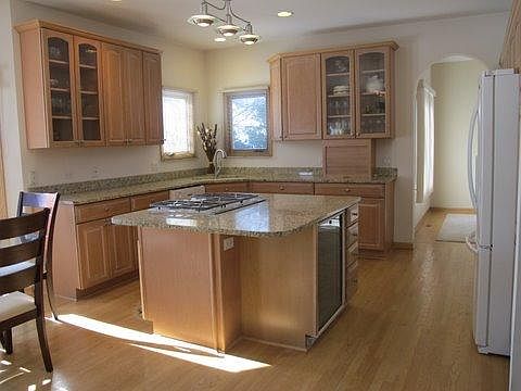 5th image of 1723 Forest Ave