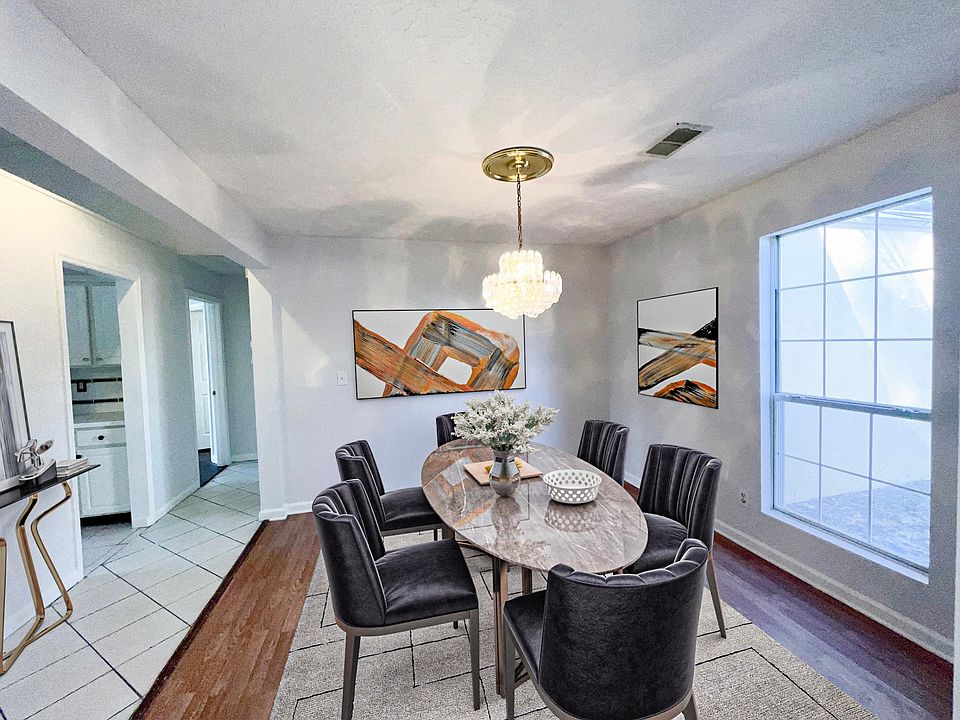 1st image of 1105 Huntington Place Cir