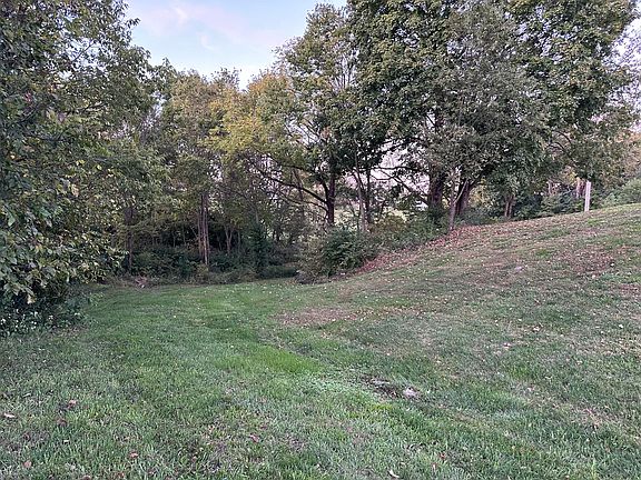 5th image of 107 Dove Trace Dr