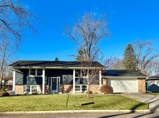 710 Cardinal Dr, Owatonna, MN 55060