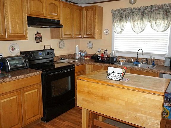 5th image of 18380 NW 144th Ave