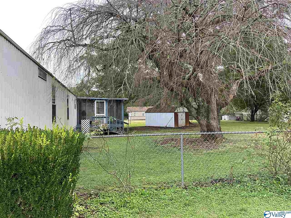 2nd image of 294 Ruth Cir