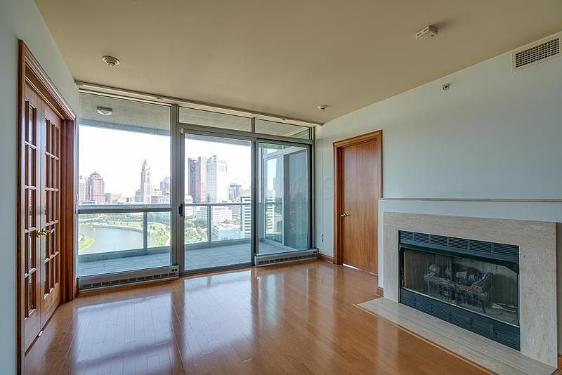 1st image of 1 Miranova Pl APT 2105