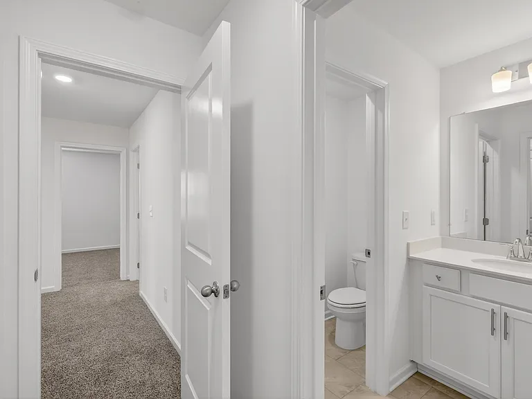 4909 Russell David Dr — Photo 31