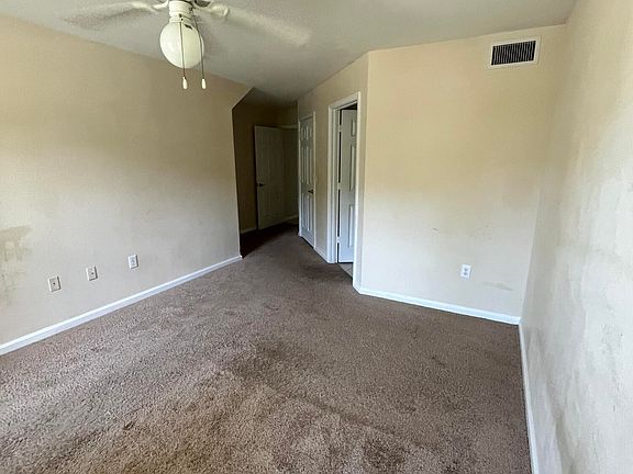 4th image of 10075 GATE Parkway #1709