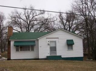 916 Cedar Ave, Cabool, MO 65689