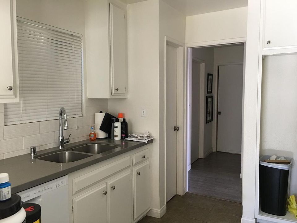 2nd image of 1751 Colby Ave