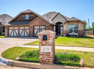 2609 Ethan Ln, Moore, OK 73160
