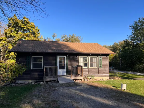 15925 Wildwood Dr, Lowell, IN 46356