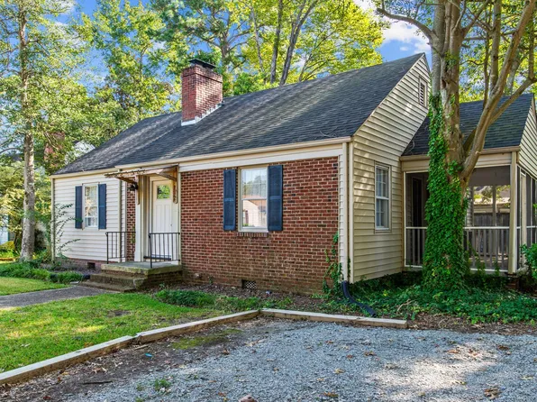 132 N Library St, Greenville, NC 27858