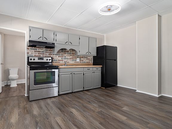 2nd image of 300 N Park St #3