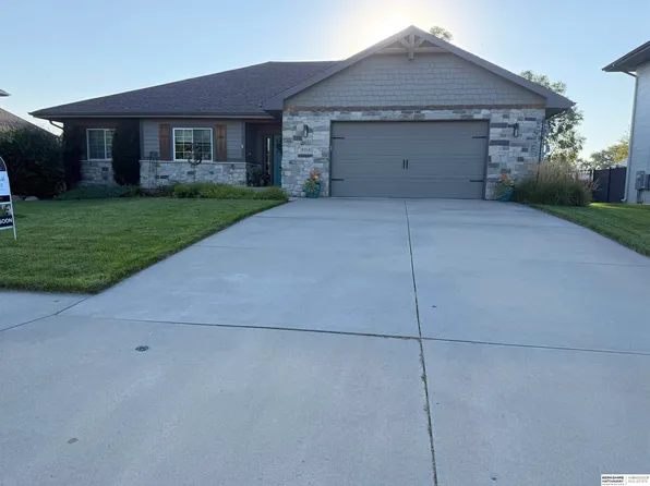 8214 N 281st Ave, Valley, NE 68064
