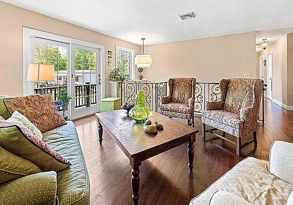 16 Mahar Dr — Photo 10