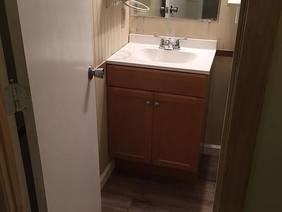 4th image of 217 Armand St
