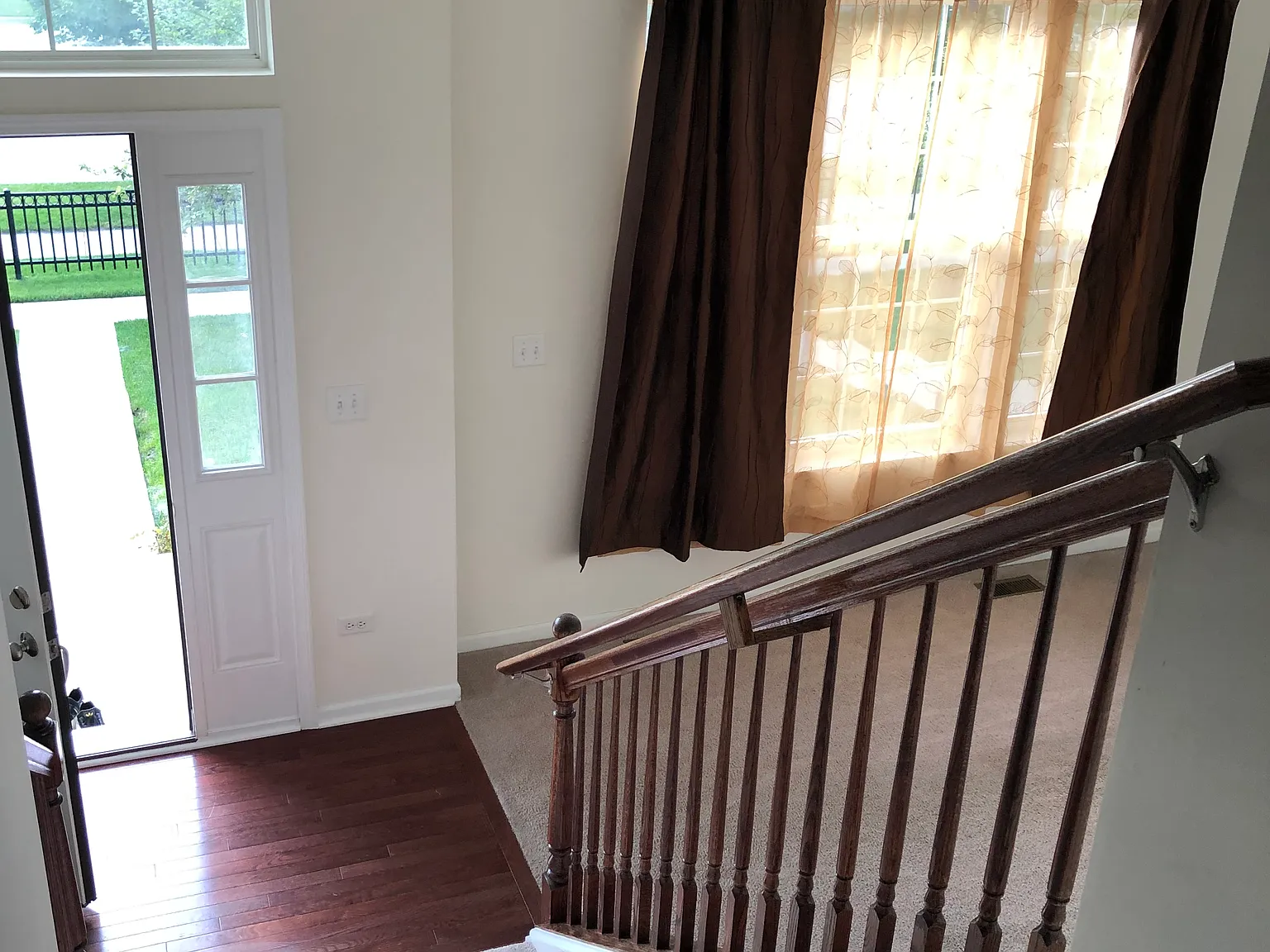 2 bed, 2.5 bath, 1500 sqft, $2,800 — Photo 2