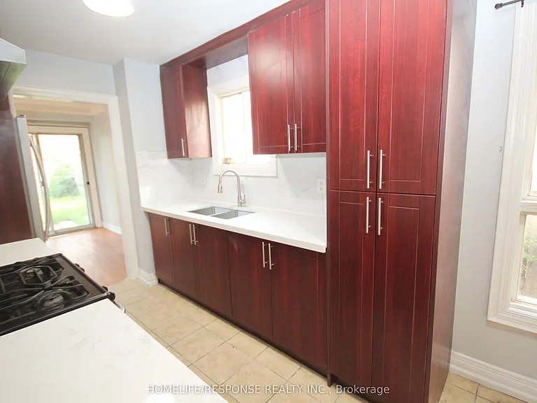11 Saddlecreek Ct — Photo 12