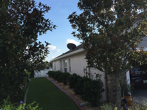 3rd image of 6948 Runner Oak Dr