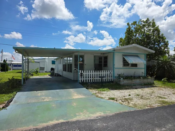 4916 14th St W #N5, Bradenton, FL 34207