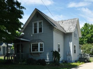 411 E Randolph St, Angola, IN 46703