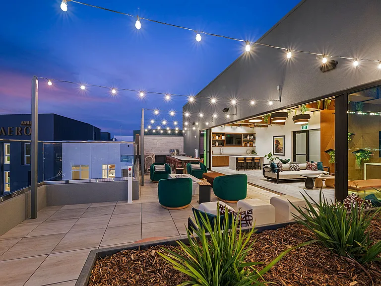 Indoor/Outdoor Rooftop Lounge