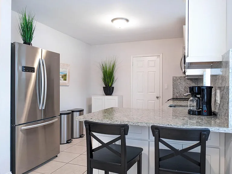 2665 SE 2nd Ct — Photo 5