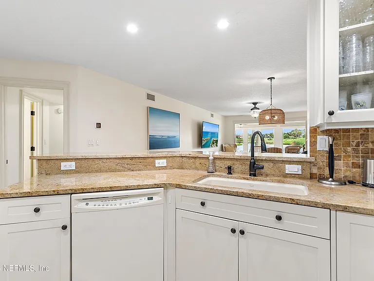 91 San Juan Dr #G2 — Photo 7