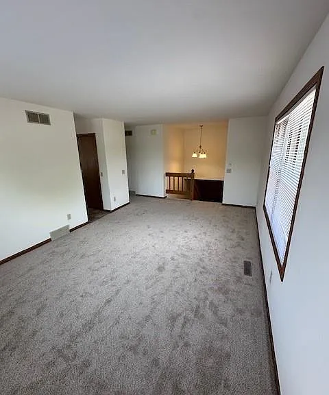 1627-1629 Rustic Dr #1627 — Photo 4