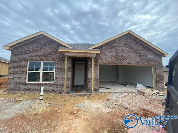 22441 Regent Dr, Athens, AL 35613