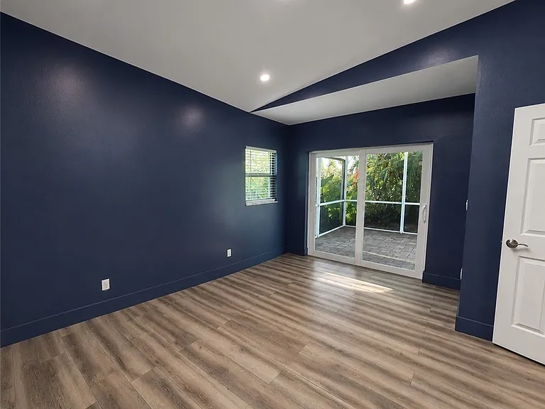 2835 SE 18th Ave — Photo 15