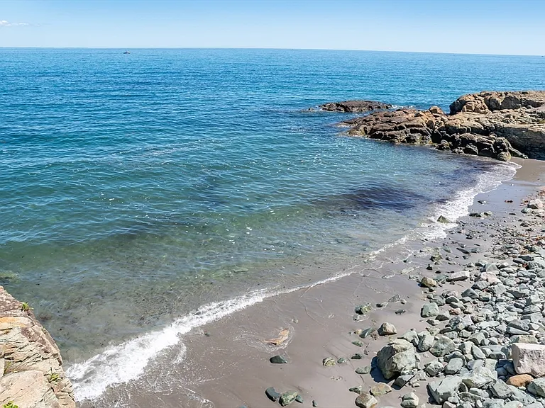 22 Oceanside Dr #22 — Photo 35