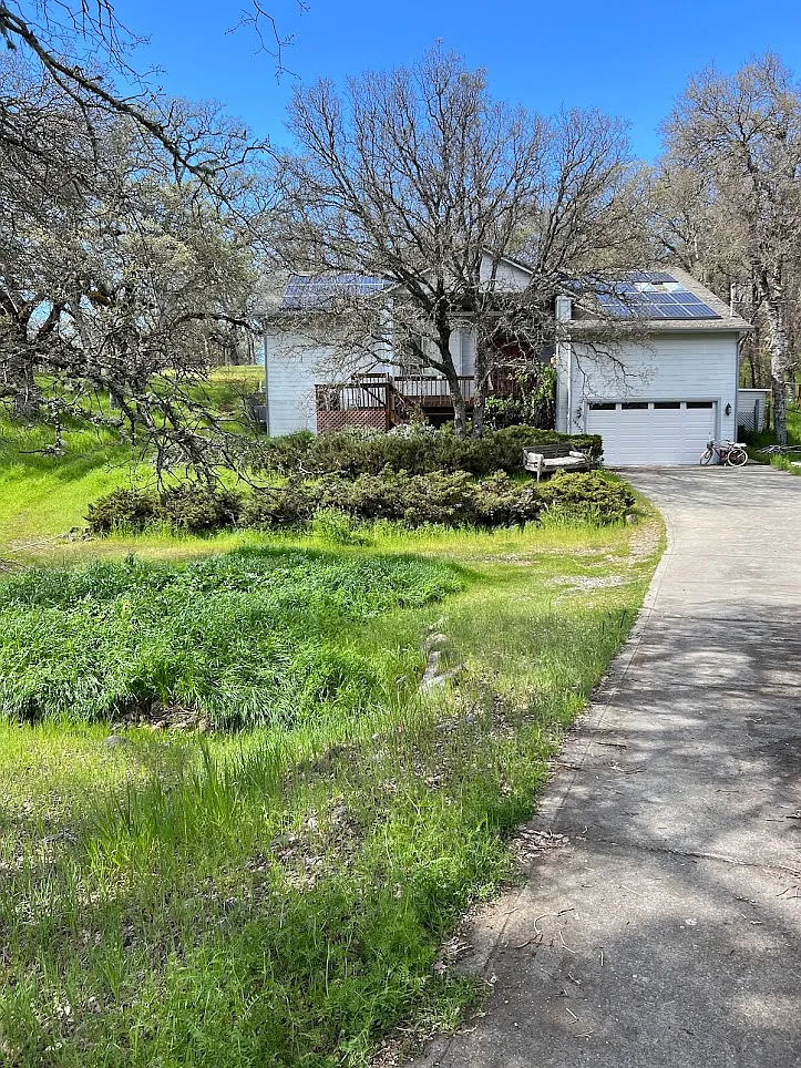 3 bed, 2038 sqft, $2,500 — Photo 1