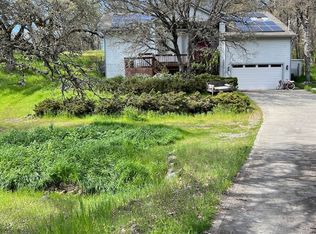 19552 Powder Horn Rd, Hidden Valley Lake, CA 95467