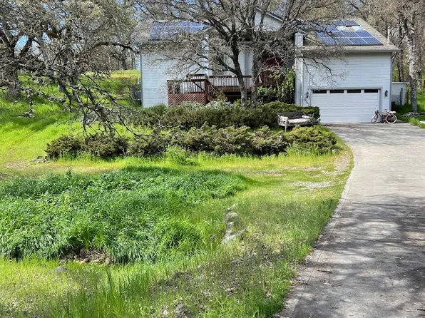 19552 Powder Horn Rd, Hidden Valley Lake, CA 95467