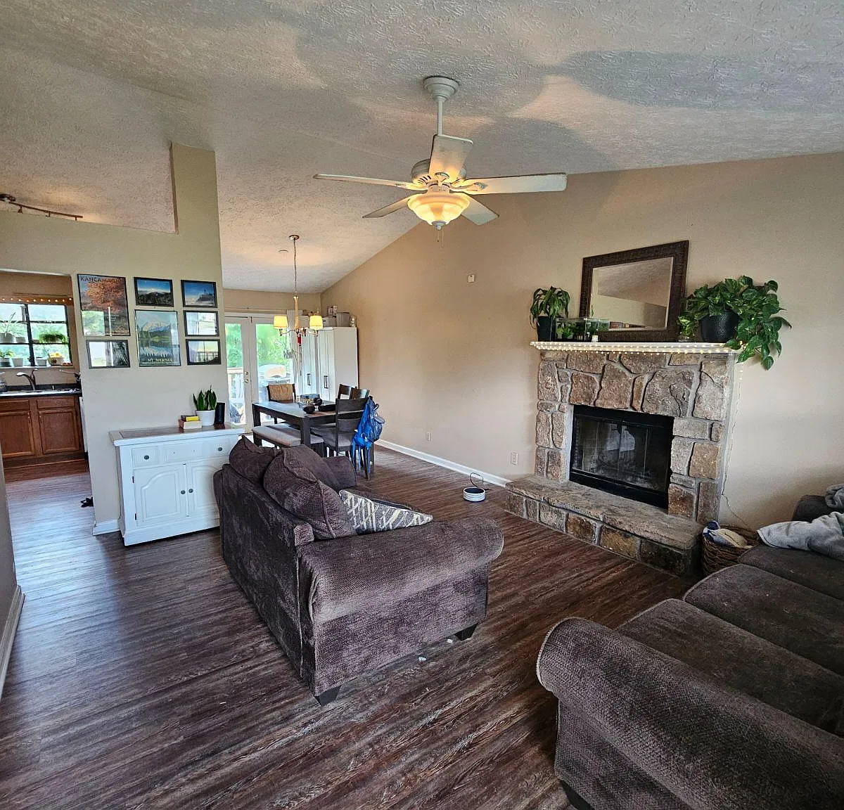 1133 Carollwood Road — Photo 2