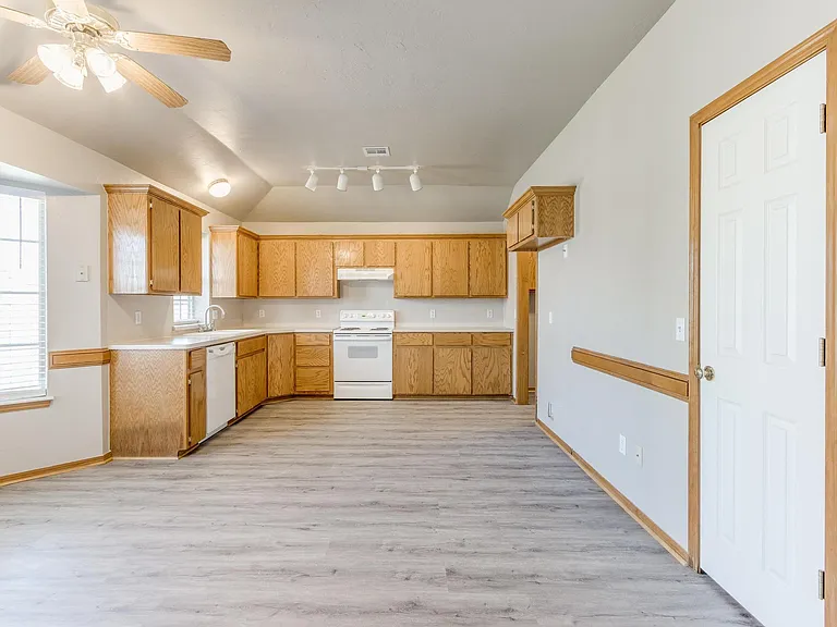 Dining Room / Kitchen