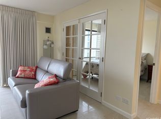 2140 Kuhio Ave APT 911, Honolulu, HI 96815