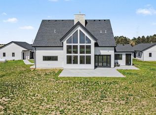 25575 472nd Ave, Renner, SD 57055